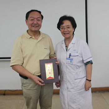 环球ug手机版官方网站医学顾问